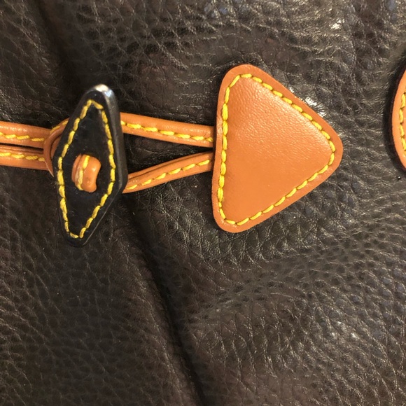 Alfred Sung Retro Style Shoulder Bag - Picture 13 of 15